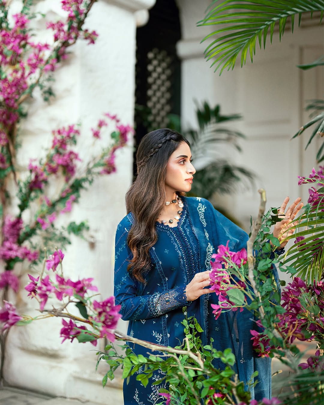 Pure Lawn Blue Chickenkari Dress : LL300