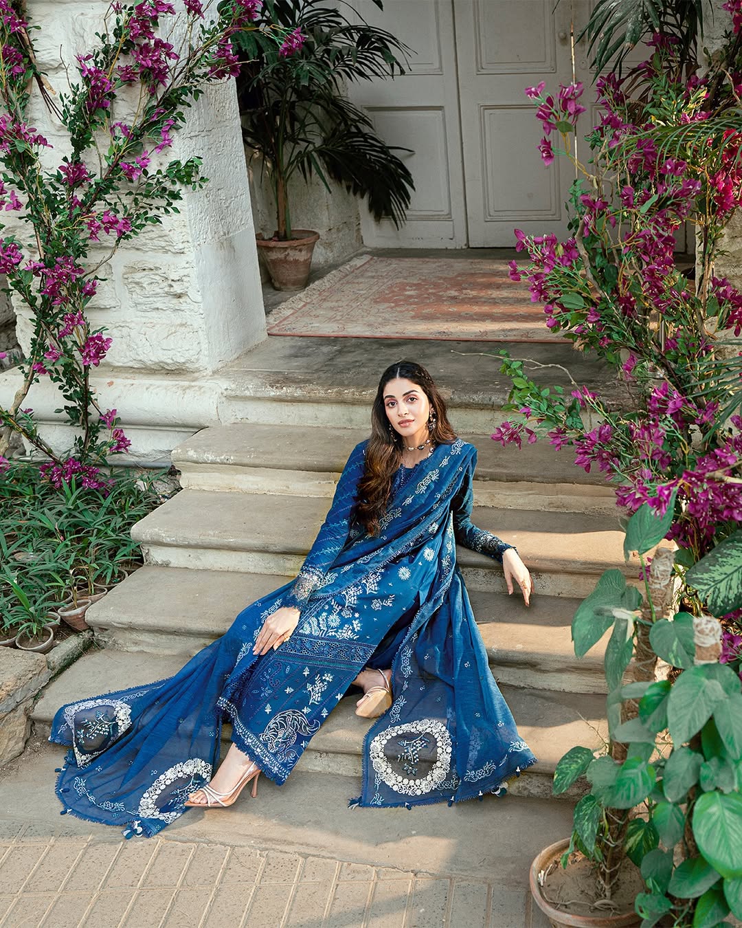 Pure Lawn Blue Chickenkari Dress : LL300