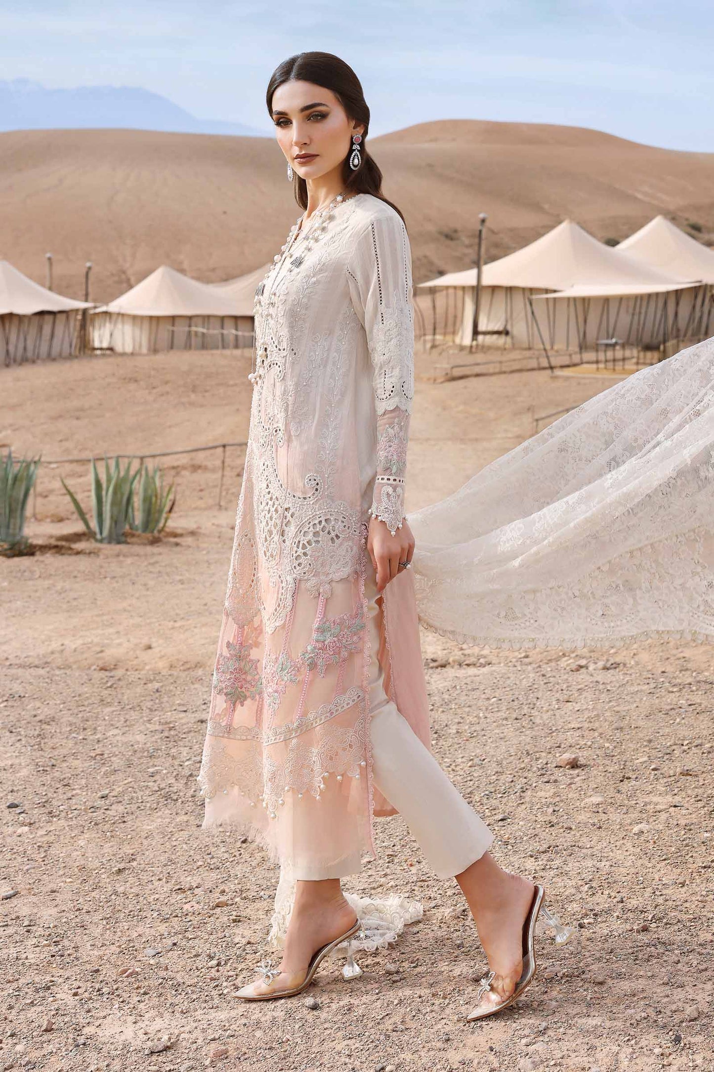 Pure Lawn Off White Chickenkari Dress : LL298