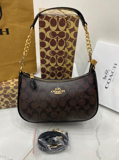 Coach Teri Shoulder Bag in Signature Canvas – Model CA548