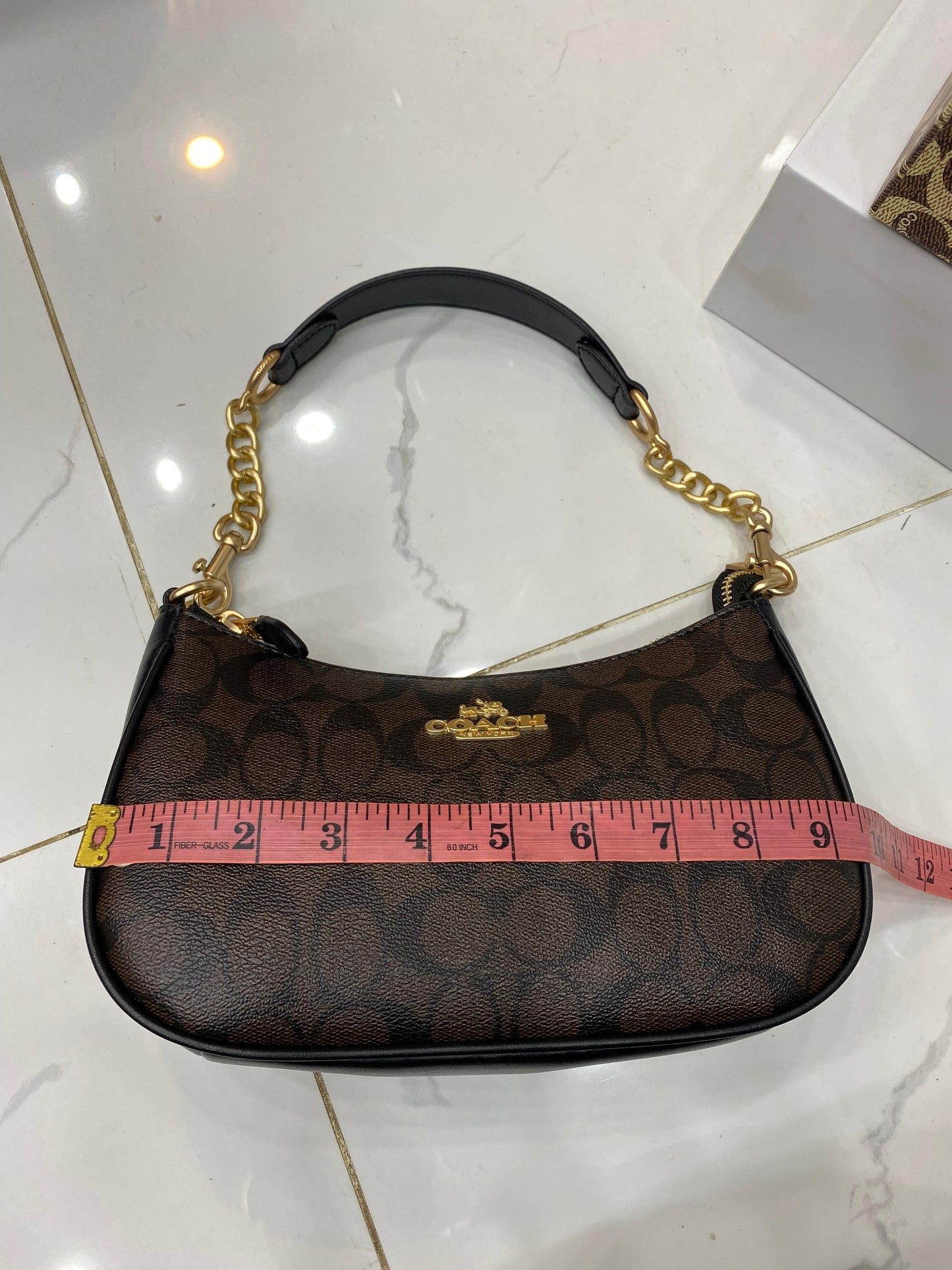 Coach Teri Shoulder Bag in Signature Canvas – Model CA548