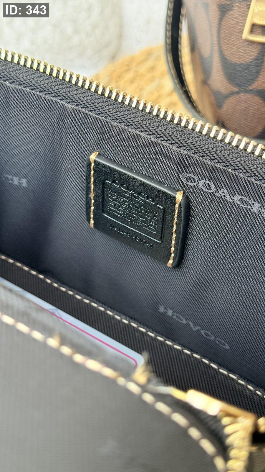 Coach 8826 Signature B.Box – Classic Premium Edition