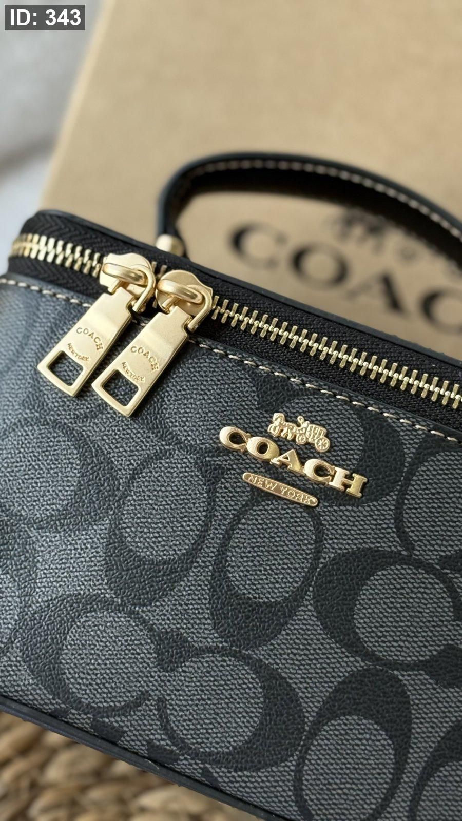 Coach 8826 Signature B.Box – Classic Premium Edition