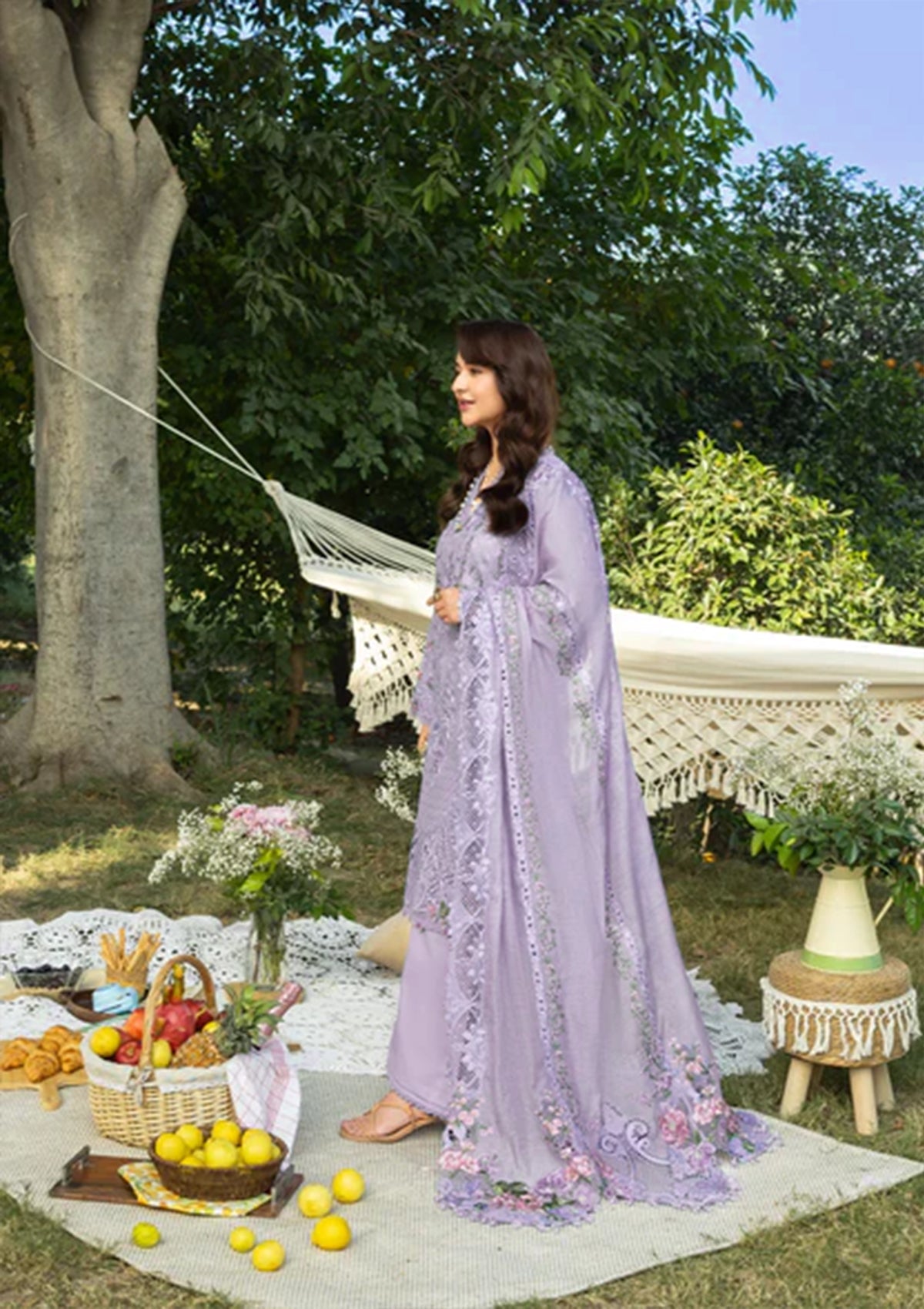 Pure Luxury Lawn Chickenkari Eid Outfit - LL462